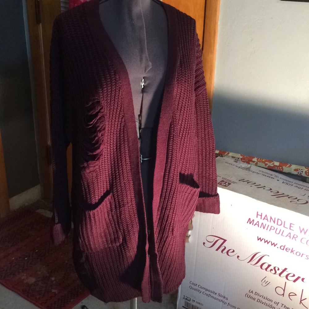 Distressed in Plum - Picture 5 of 5